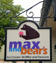 Rhode Island - Sign Max and Bear's